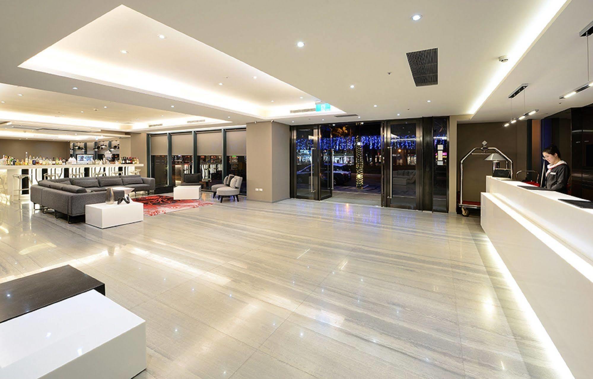 Sonnien Hotel Taipei Exterior photo