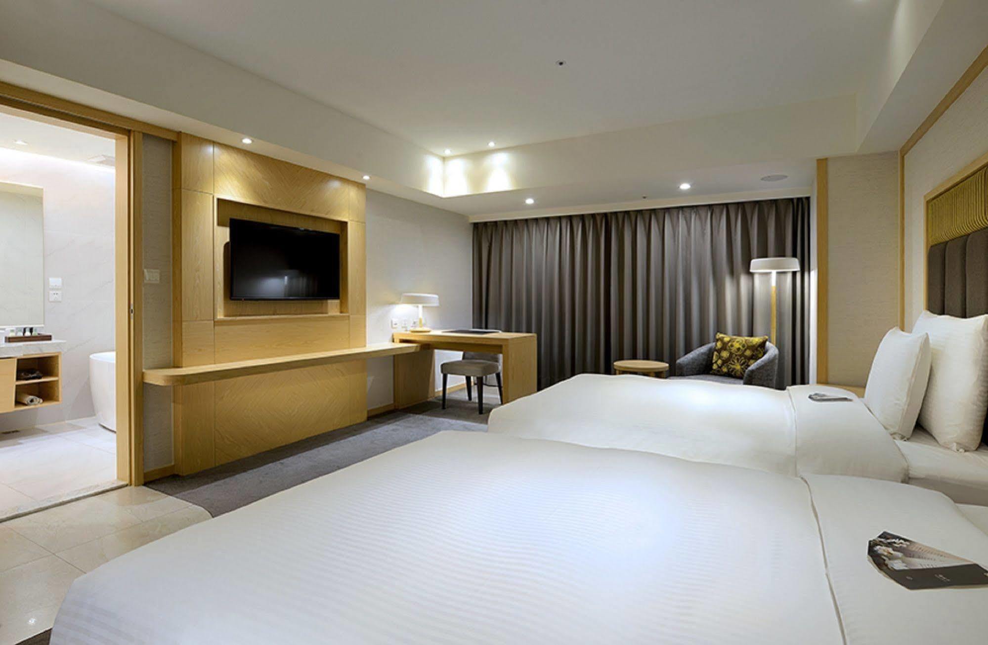 Sonnien Hotel Taipei Exterior photo